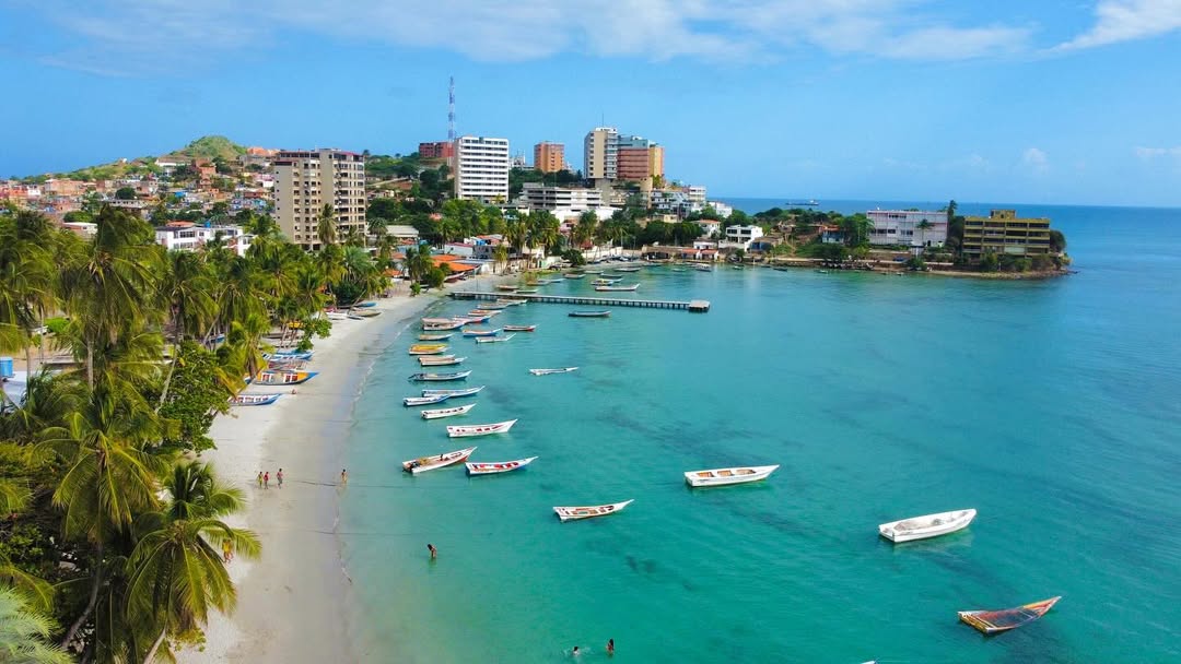 Playa La Bahía en Pampatar