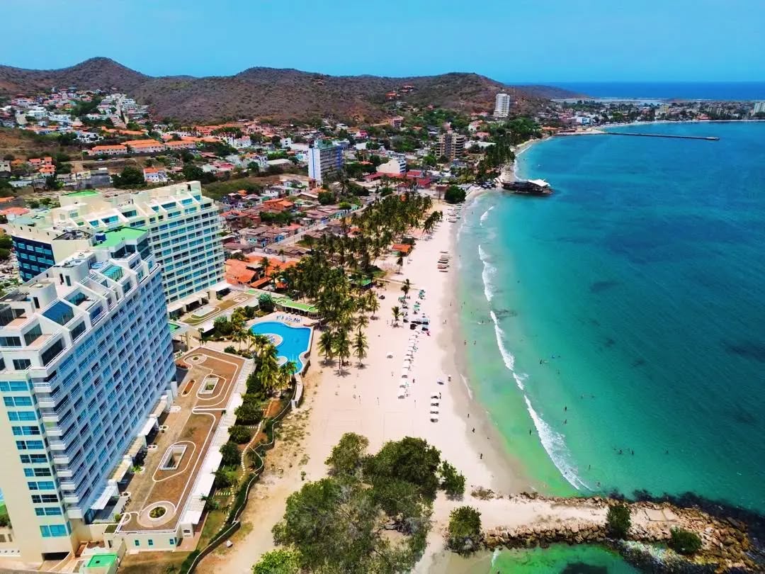 Playa Bahía Dorada en Maneiro